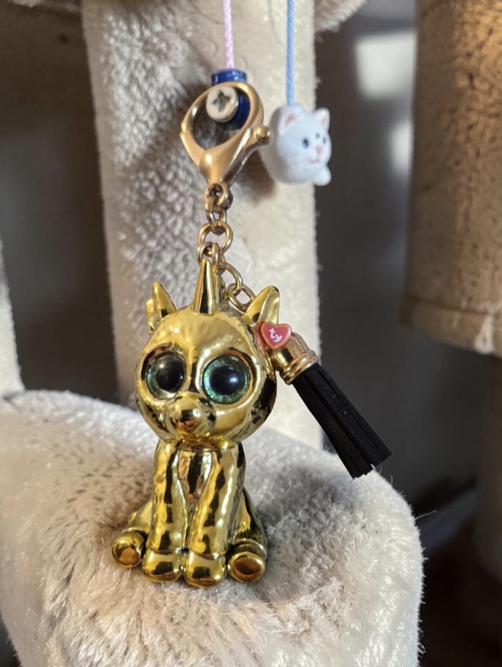 TY Gold Cat Bag Charm Keychain with Black Tassel - Picture 2 of 6